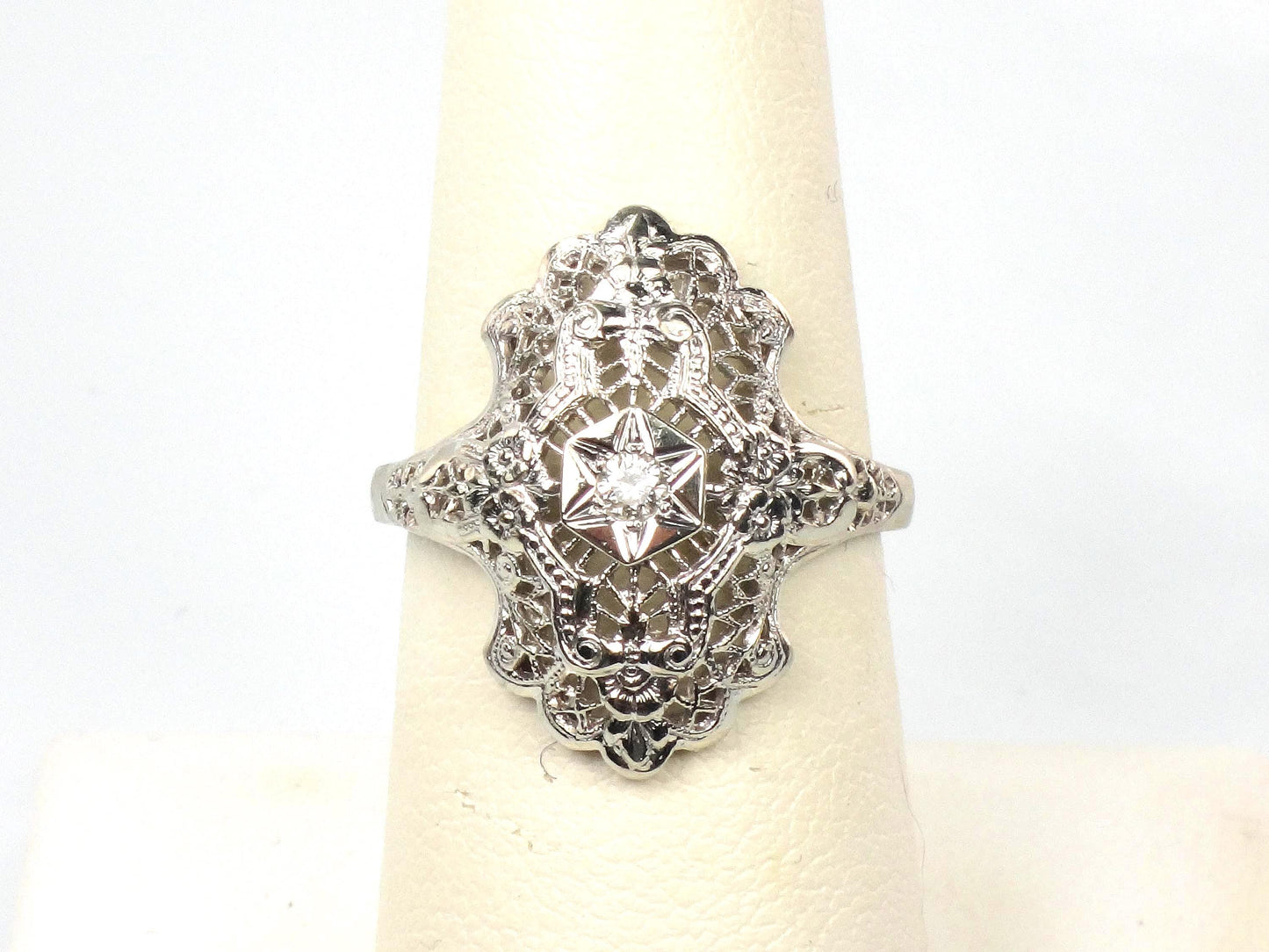 Vintage 14k White Gold Diamond Filigree Ring: Art Deco Style Star Design, Size 7.25