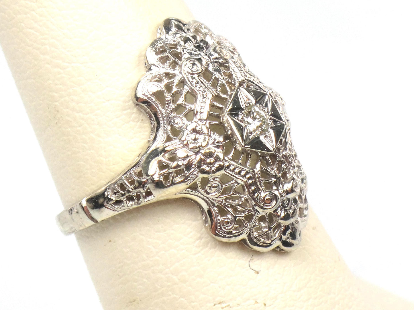 Vintage 14k White Gold Diamond Filigree Ring: Art Deco Style Star Design, Size 7.25