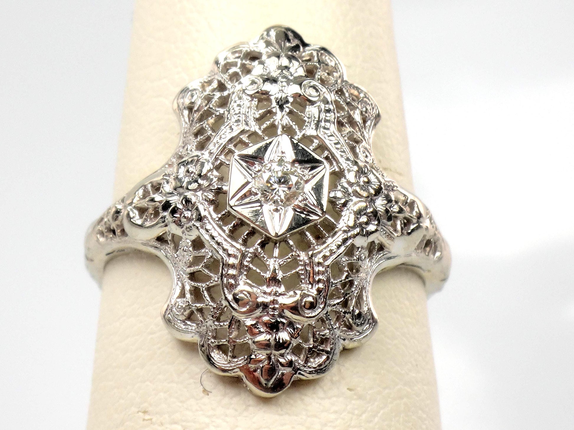 Vintage 14k White Gold Diamond Filigree Ring: Art Deco Style Star Design, Size 7.25
