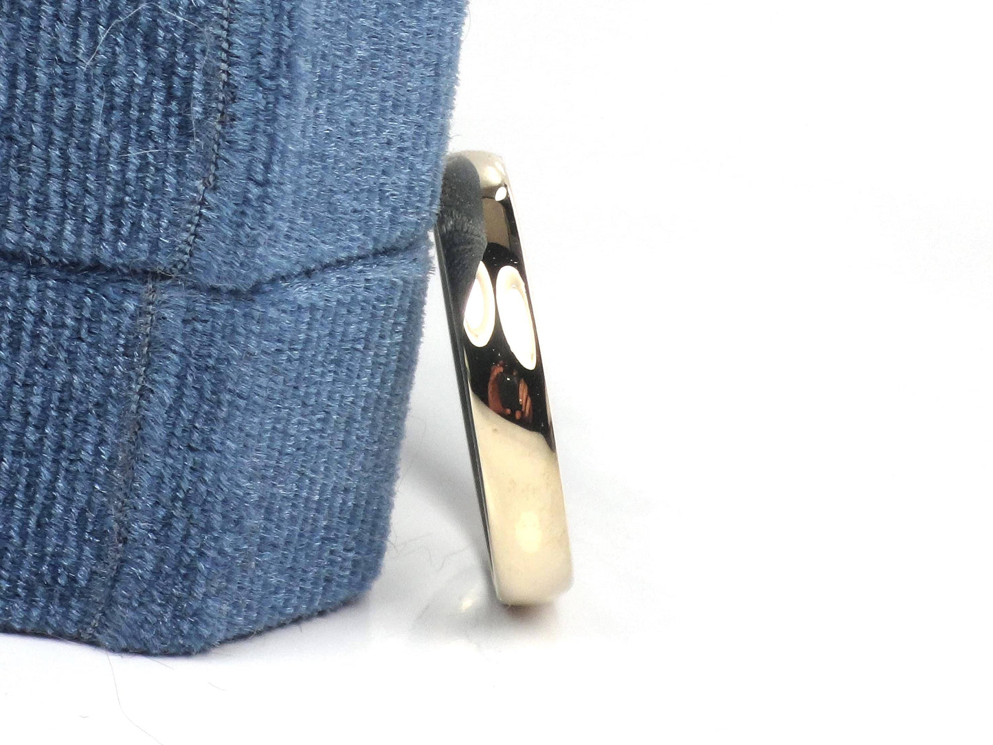 Vintage 10k Yellow Gold Wedding Band - Plain, 4 MM, Size 11