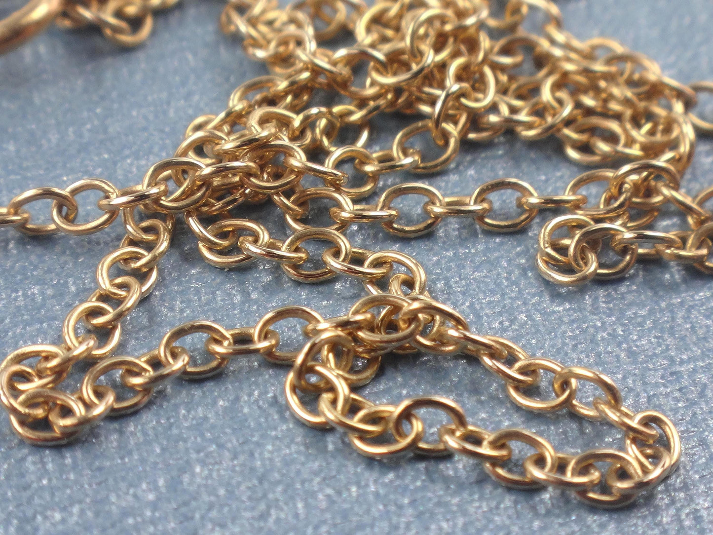 Vintage Dainty 14k Gold Diamond Heart Necklace 16"