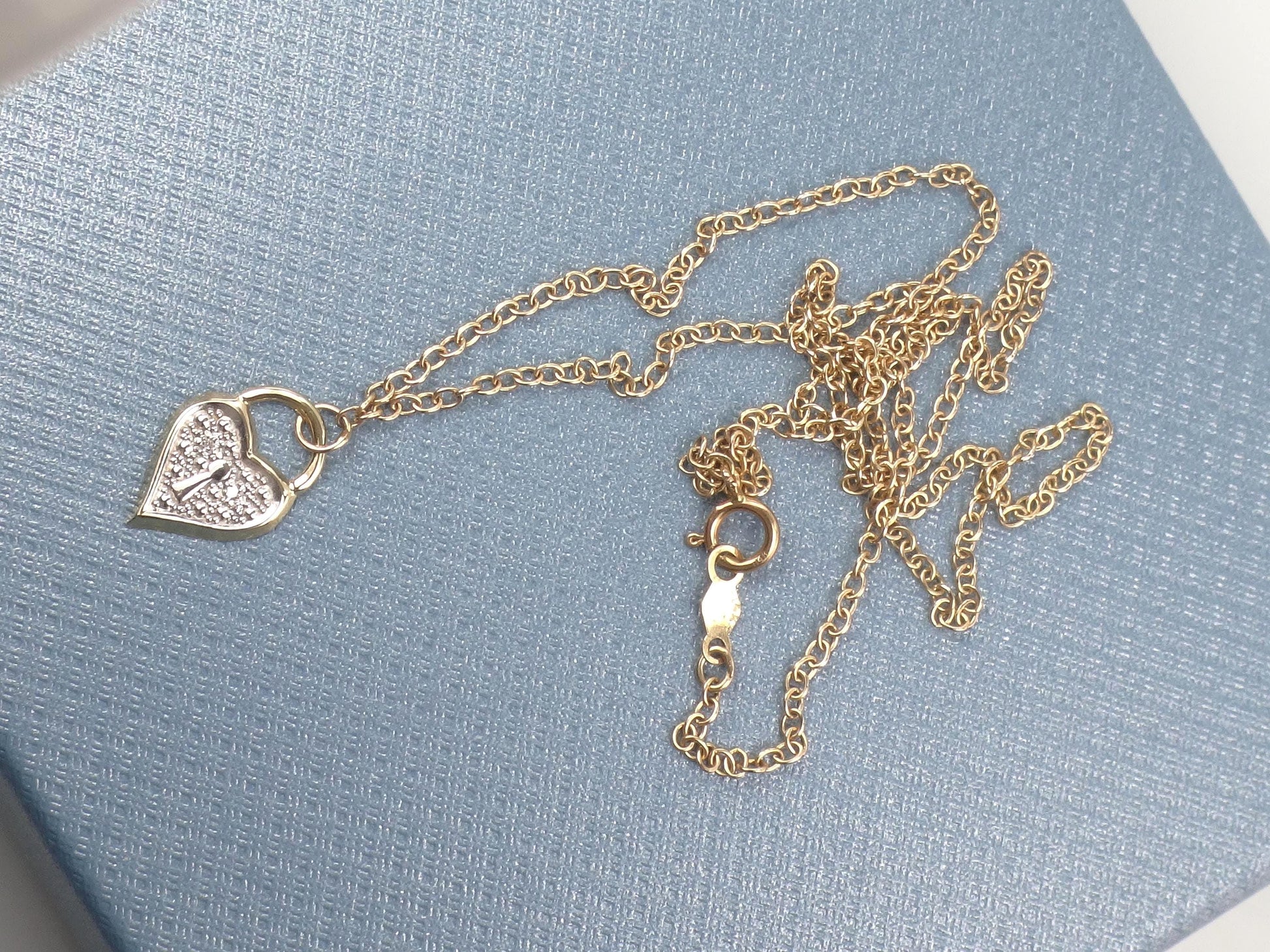Vintage Dainty 14k Gold Diamond Heart Necklace 16"