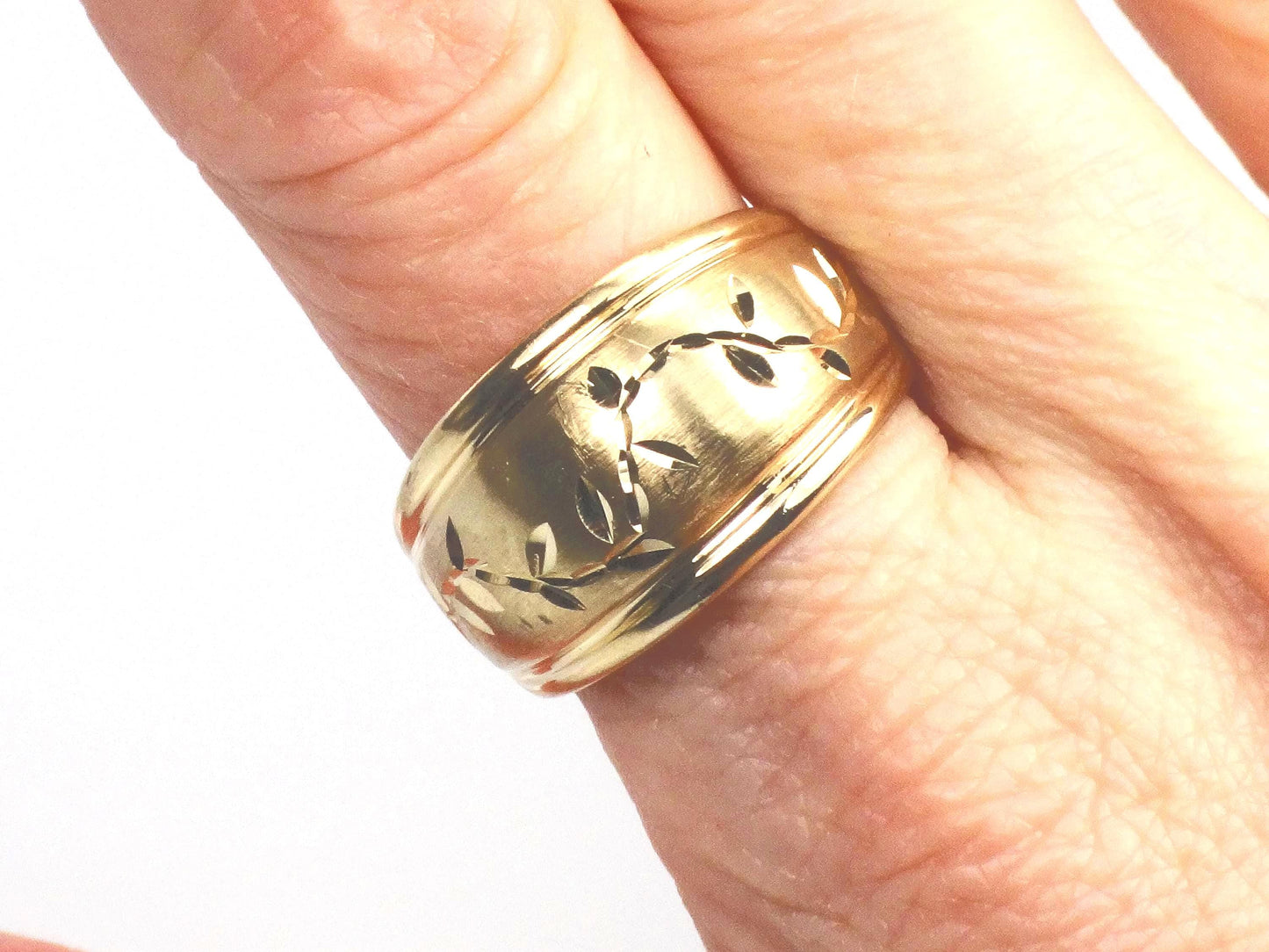 Vintage 10k Solid Gold Wide Michael Anthony Vine Ring Size 8.75