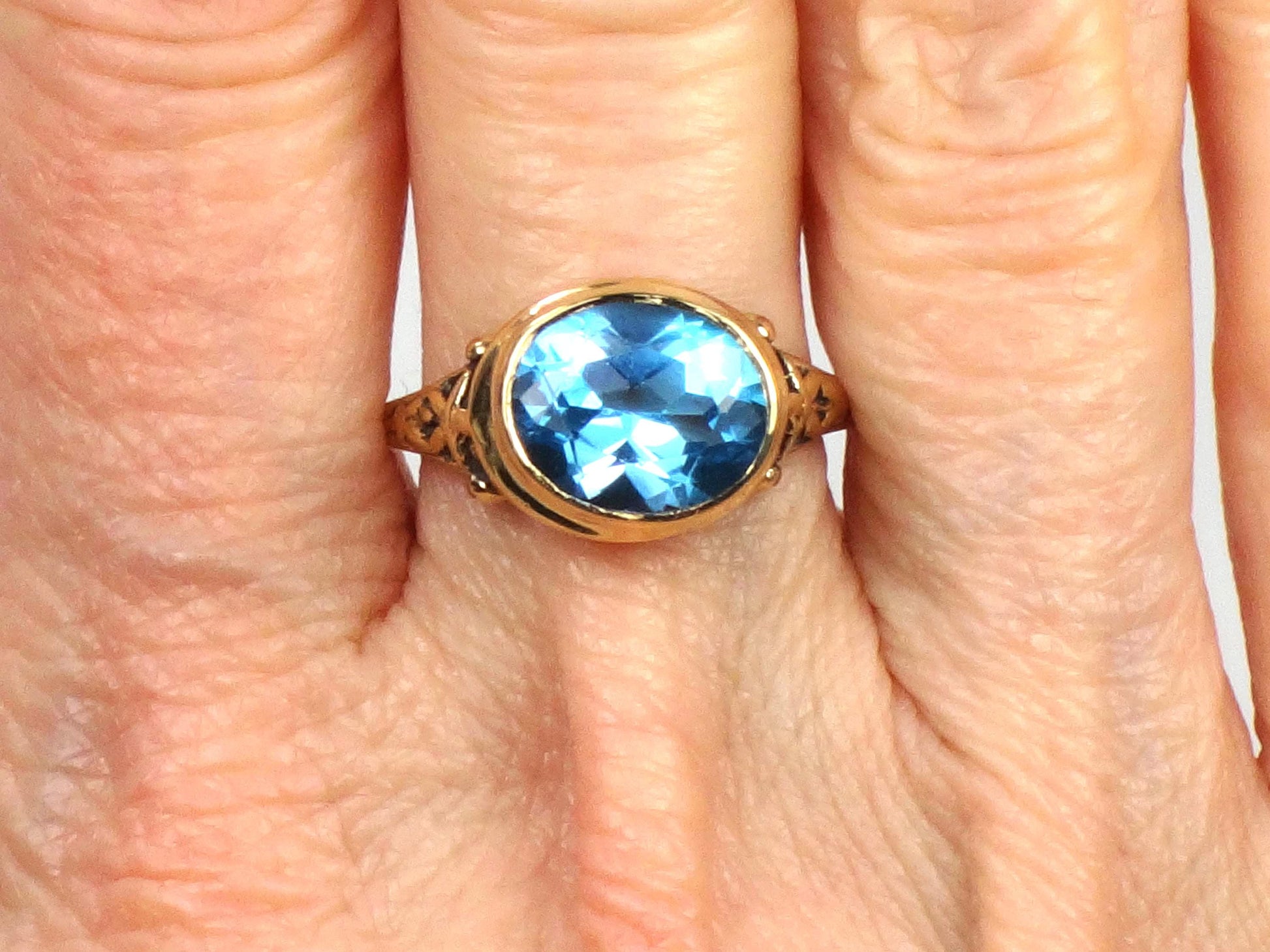 Vintage 14k Yellow Gold Sideways Blue Topaz Ring, Floral, Size 6.25-BelmarJewelers