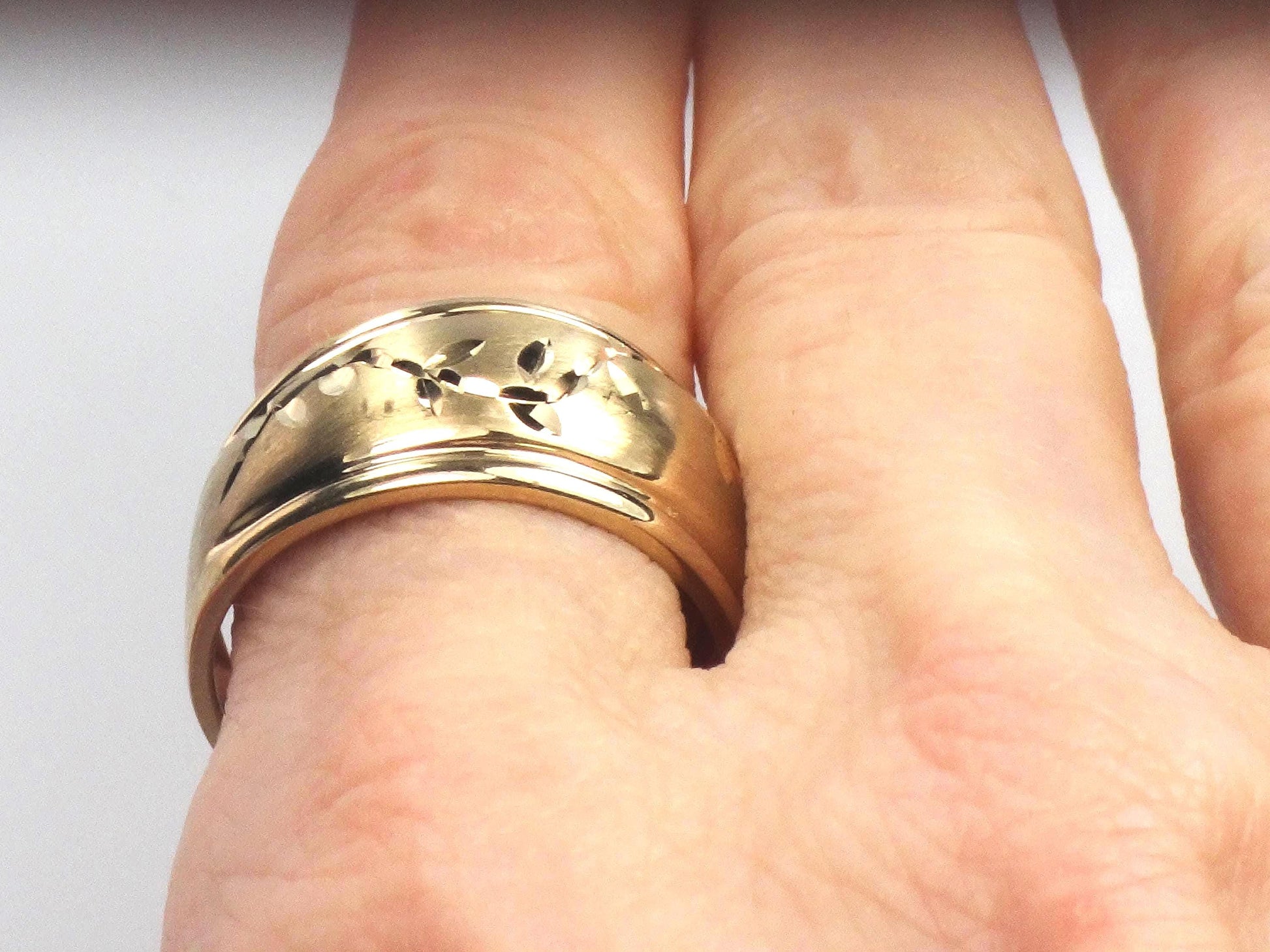 Vintage 10k Solid Gold Wide Michael Anthony Vine Ring Size 8.75