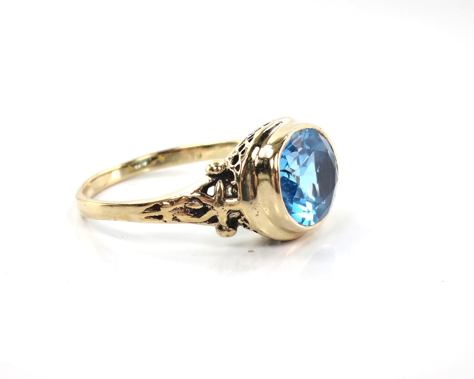 Vintage 14k Yellow Gold Sideways Blue Topaz Ring, Floral, Size 6.25-BelmarJewelers