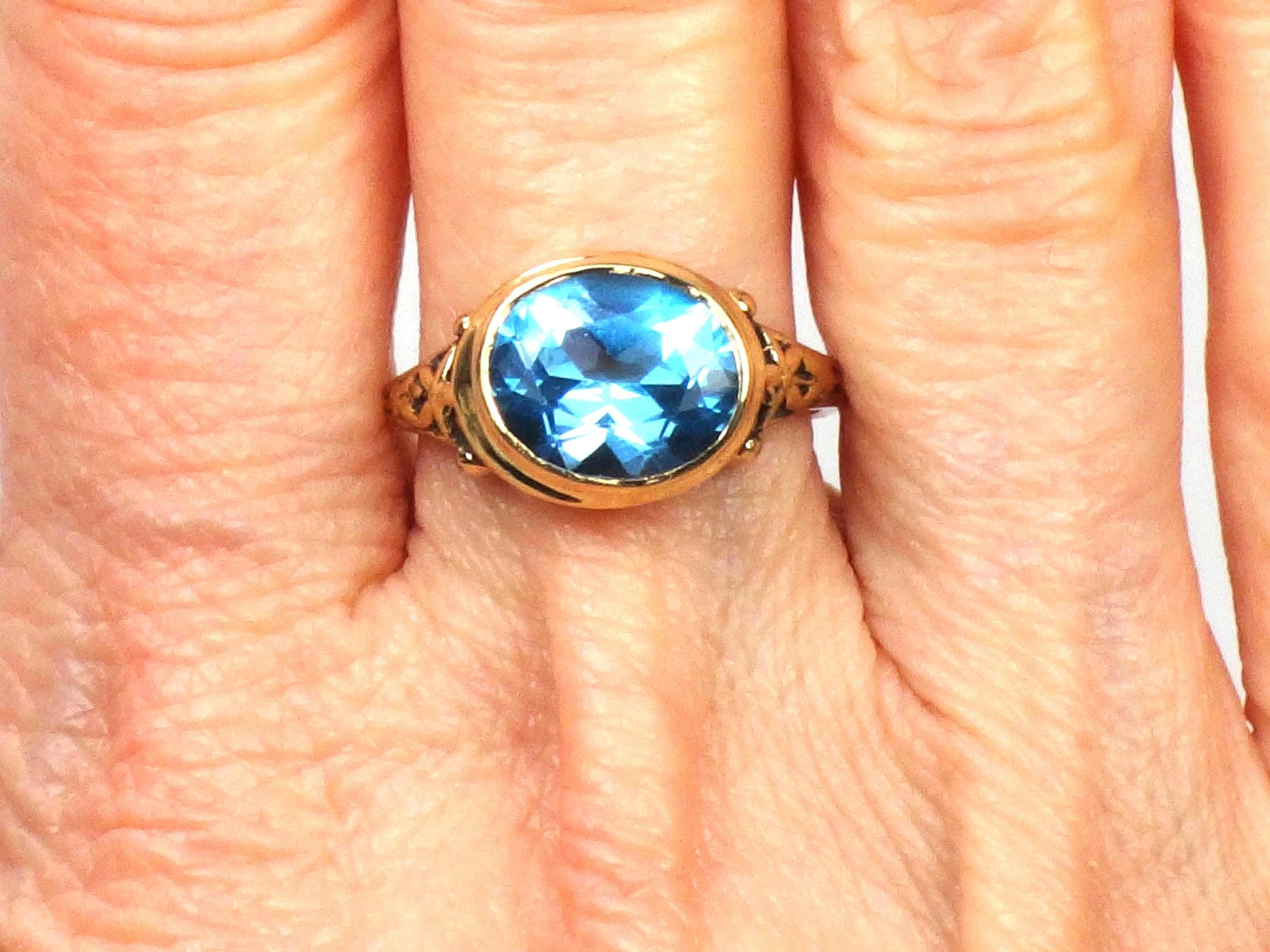 Vintage 14k Yellow Gold Sideways Blue Topaz Ring, Floral, Size 6.25-BelmarJewelers