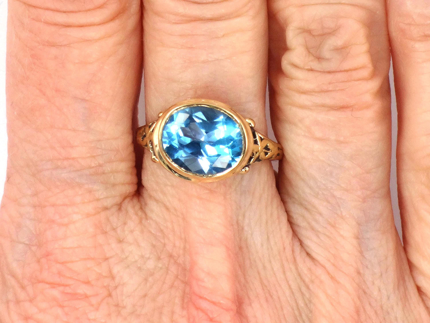 Vintage 14k Yellow Gold Sideways Blue Topaz Ring, Floral, Size 6.25-BelmarJewelers