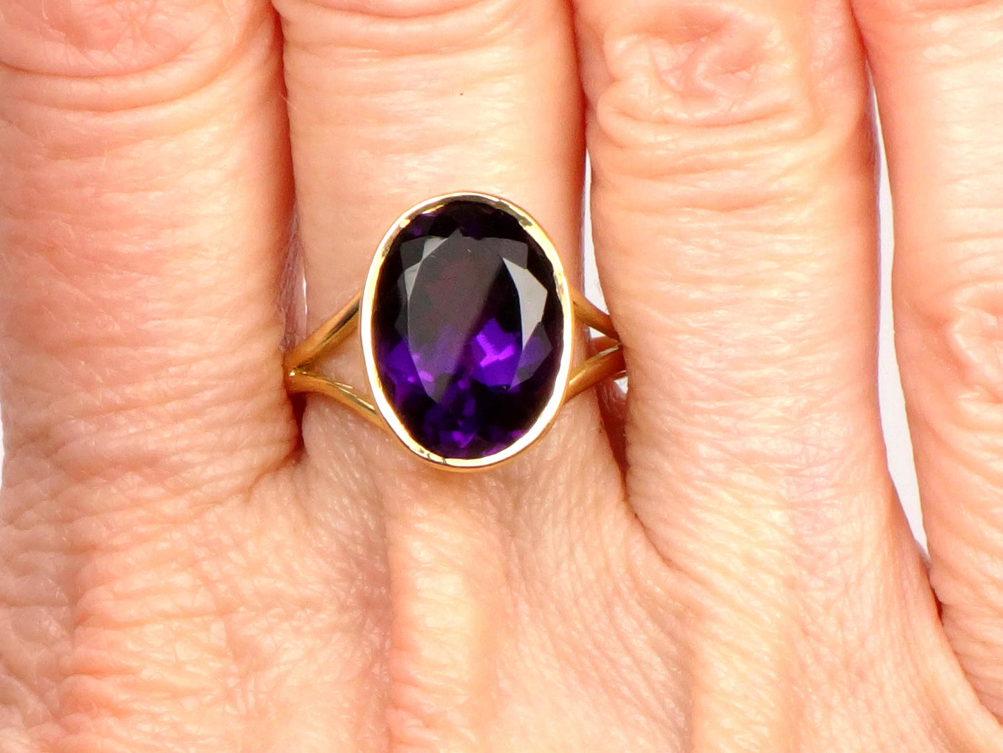 Vintage 19.2k Yellow Gold Bezel Set Amethyst Ring, Size 7-BelmarJewelers