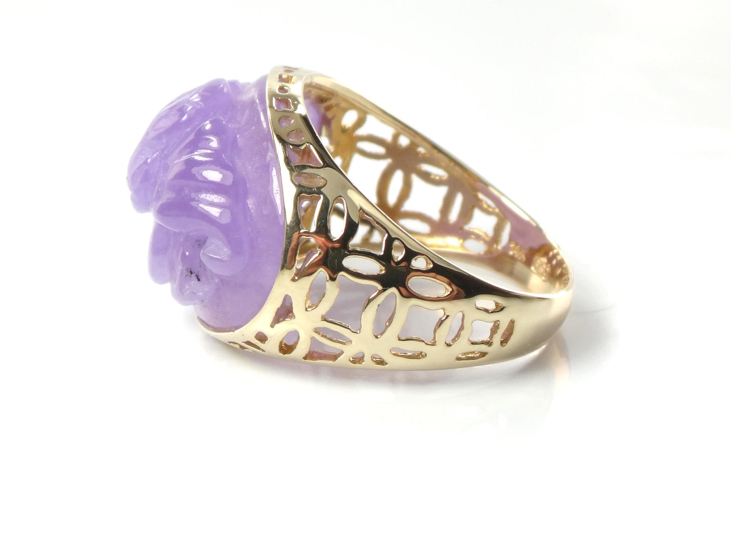 Vintage 14k Yellow Gold Carved Lavender Jade Ring, Size 10-BelmarJewelers
