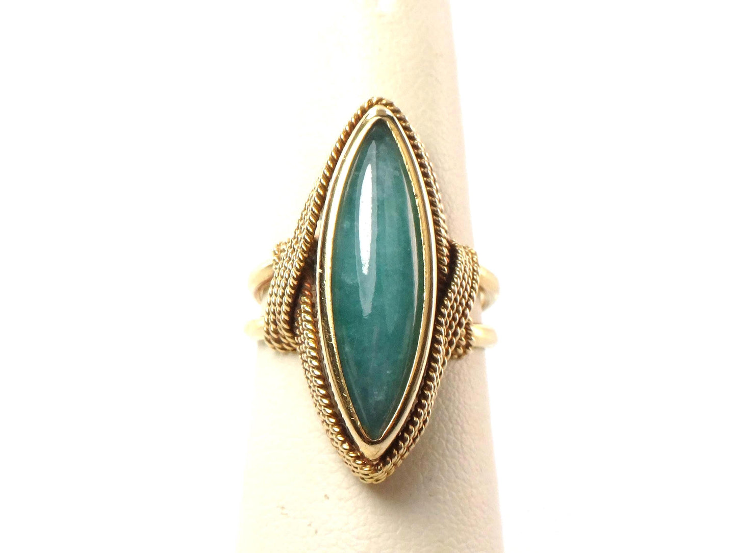 Vintage 18k Yellow Gold Marquise Green Jade Ring Size 6 1/4-BelmarJewelers