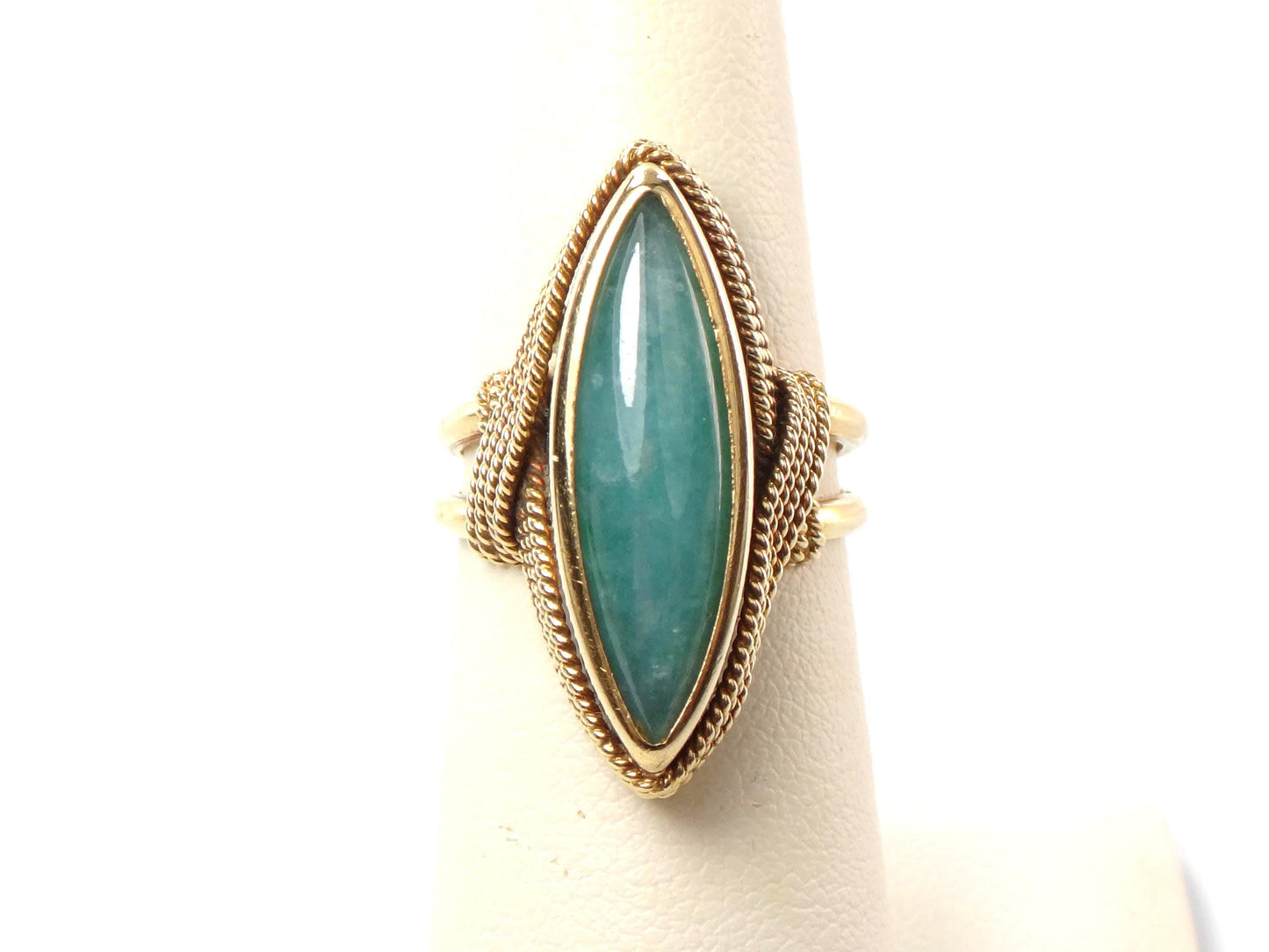 Vintage 18k Yellow Gold Marquise Green Jade Ring Size 6 1/4-BelmarJewelers