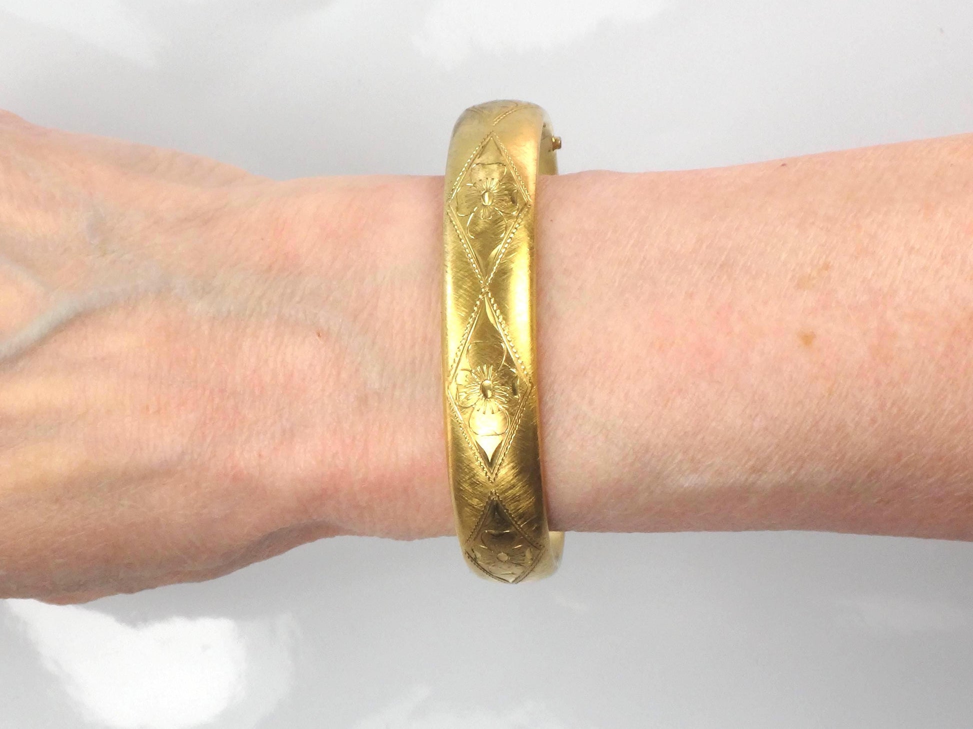 Vintage Rine 12k Gold Filled Engraved Floral Hinged Bangle Bracelet-BelmarJewelers