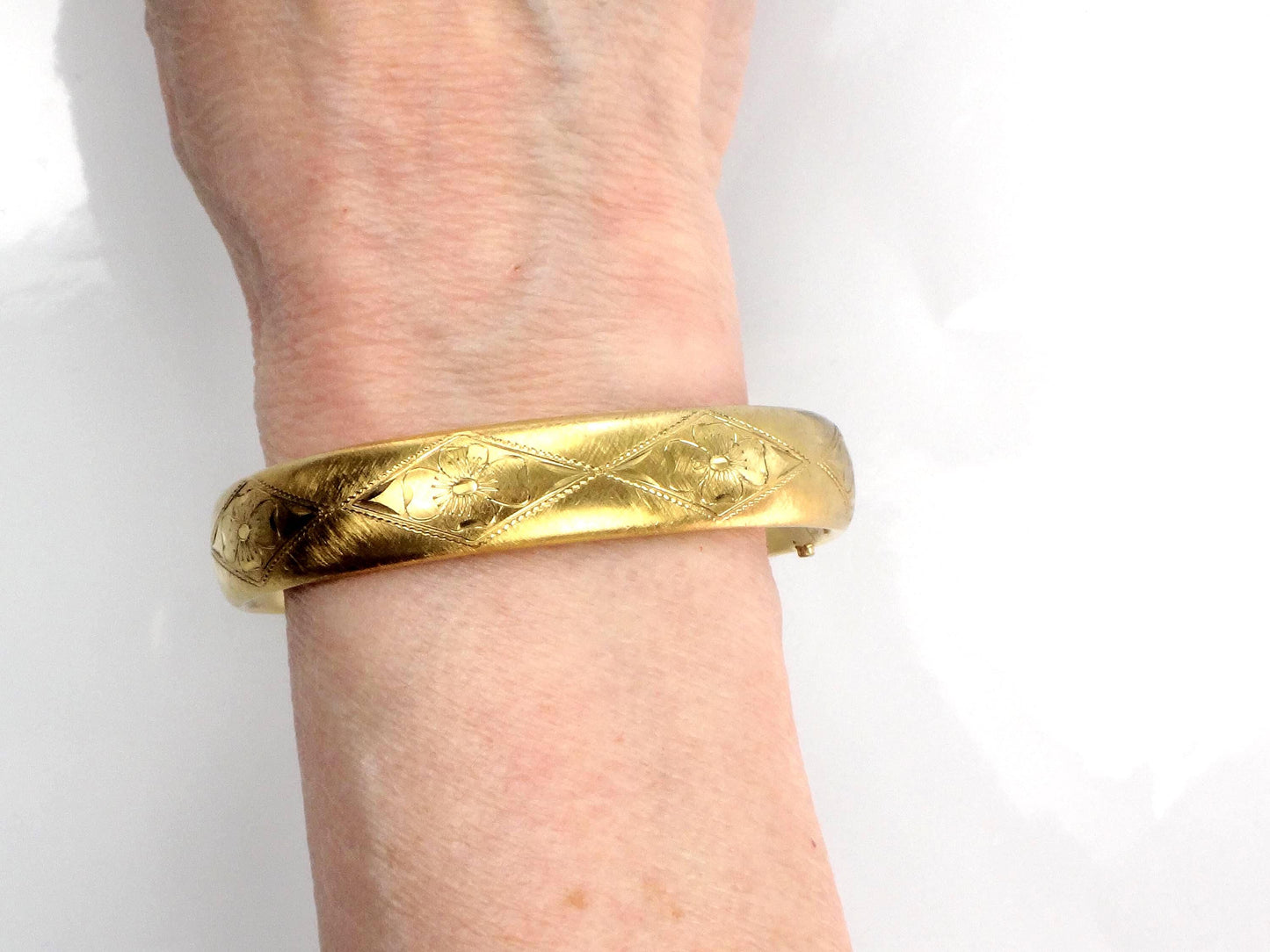 Vintage Rine 12k Gold Filled Engraved Floral Hinged Bangle Bracelet-BelmarJewelers