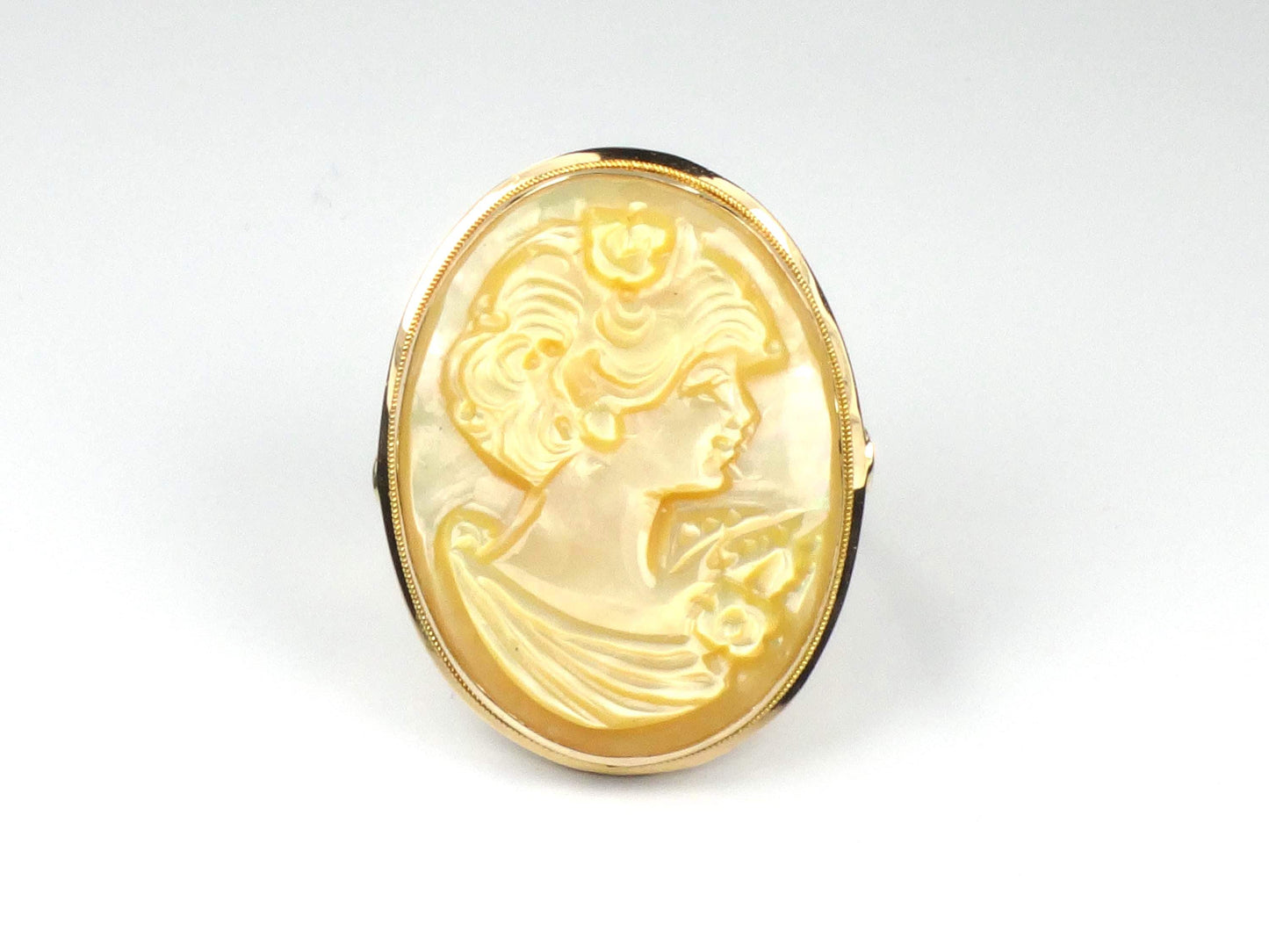 Vintage 14k Yellow Gold Italian Mother of Pearl Cameo Ring, Size 8-BelmarJewelers