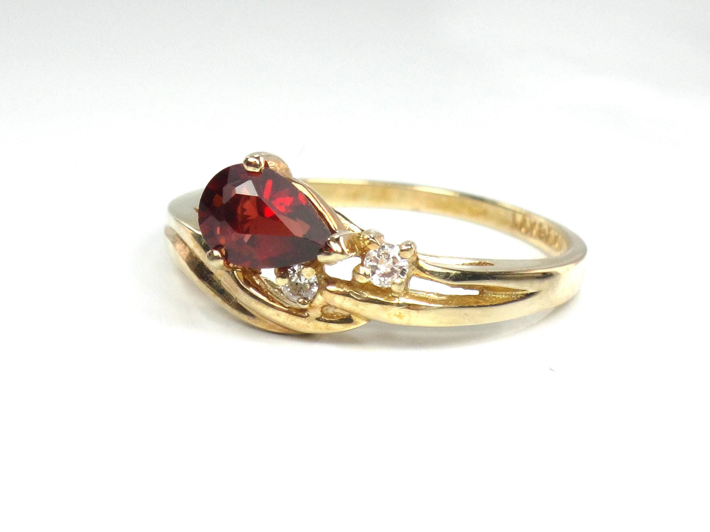Vintage 14k Yellow Gold Pear Cut Garnet and Diamond Ring - Size 6-BelmarJewelers