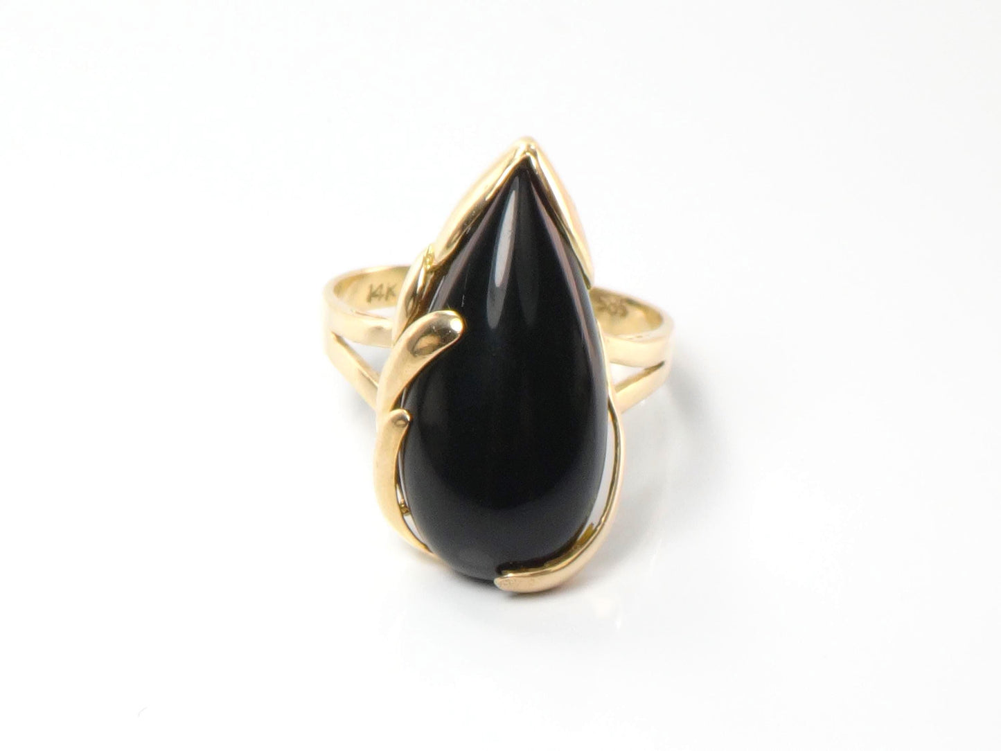 Vintage 14k Yellow Gold Black Onyx Ring, Size 6.75-BelmarJewelers