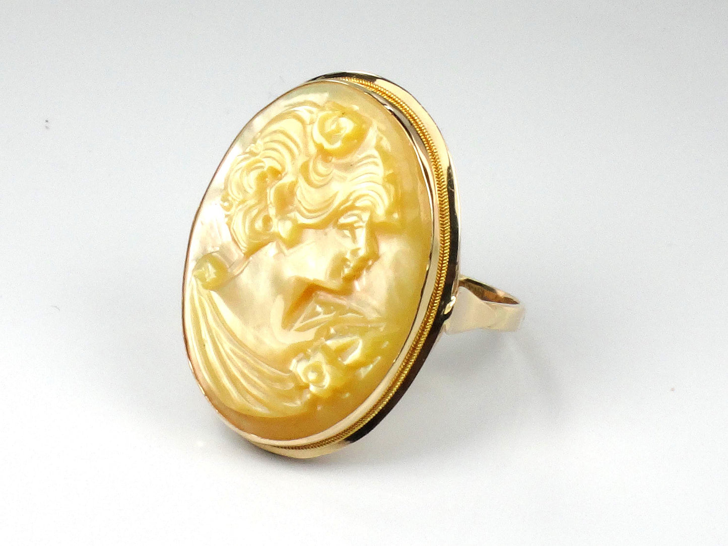 Vintage 14k Yellow Gold Italian Mother of Pearl Cameo Ring, Size 8-BelmarJewelers