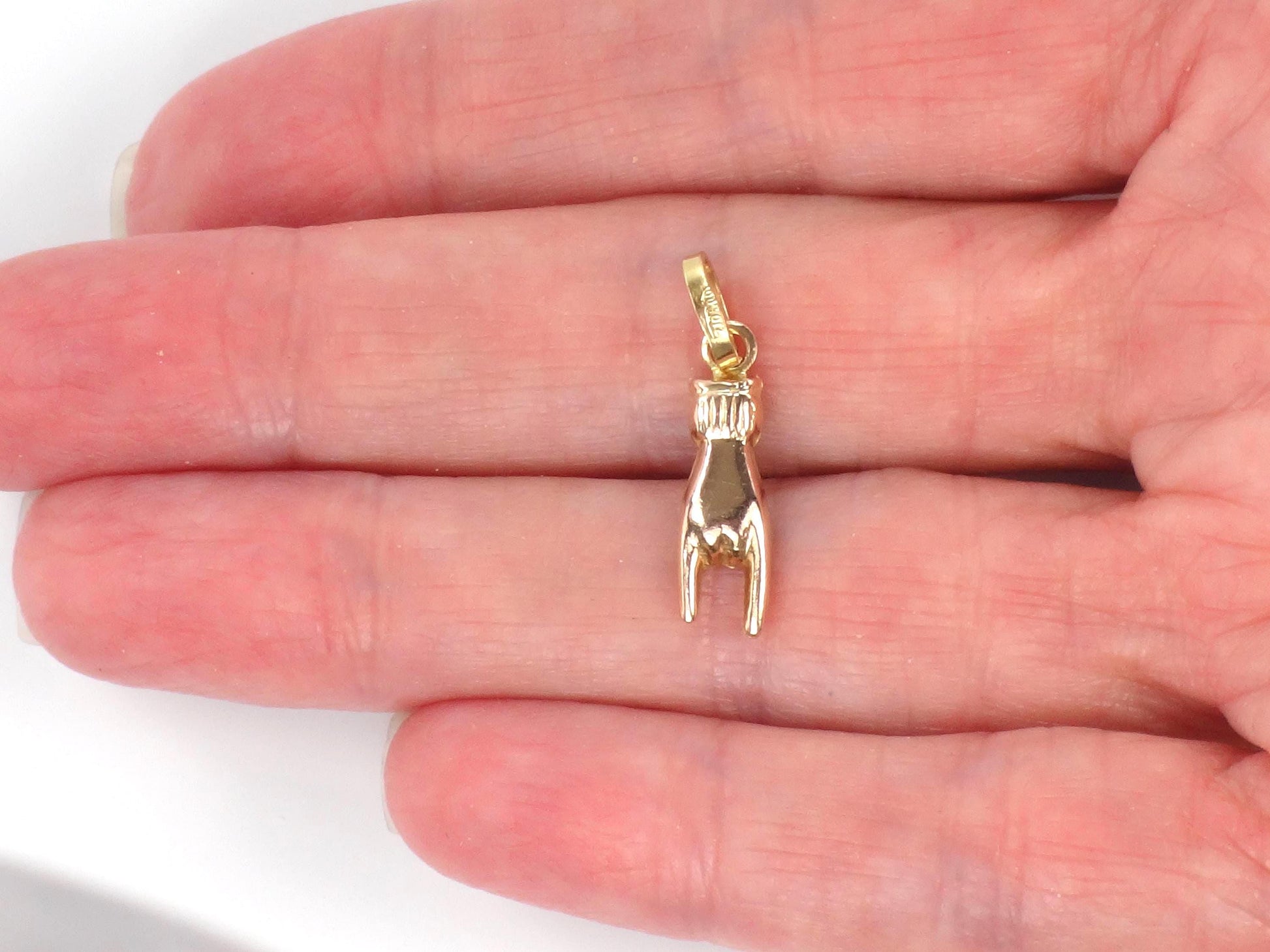 Vintage Yellow Gold Italian Hand Charm, Good Luck Pendant-BelmarJewelers