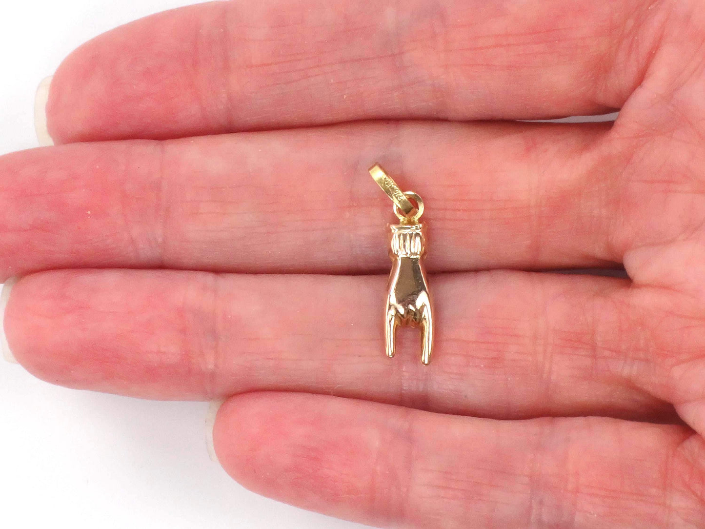 Vintage Yellow Gold Italian Hand Charm, Good Luck Pendant-BelmarJewelers