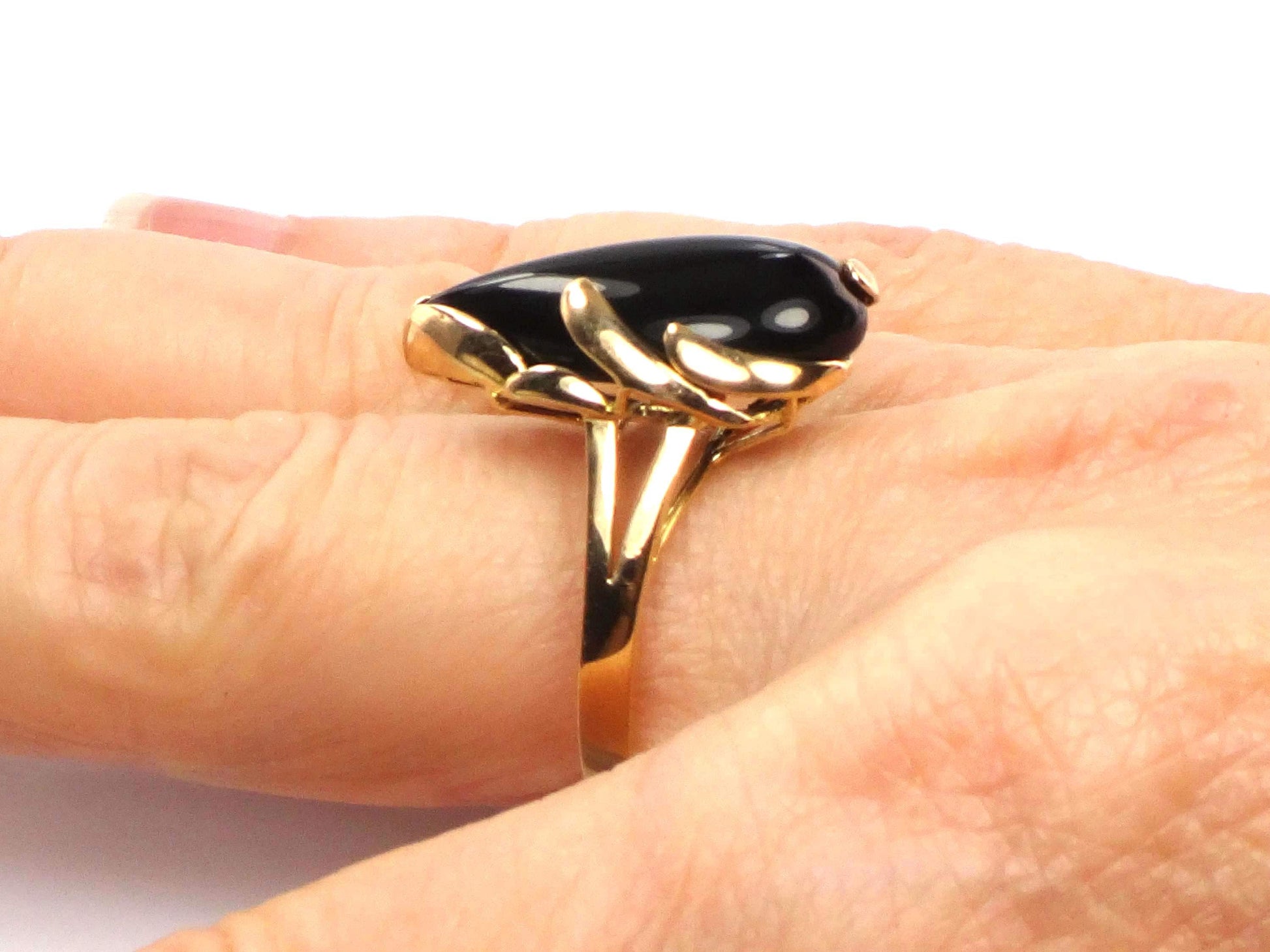 Vintage 14k Yellow Gold Black Onyx Ring, Size 6.75-BelmarJewelers