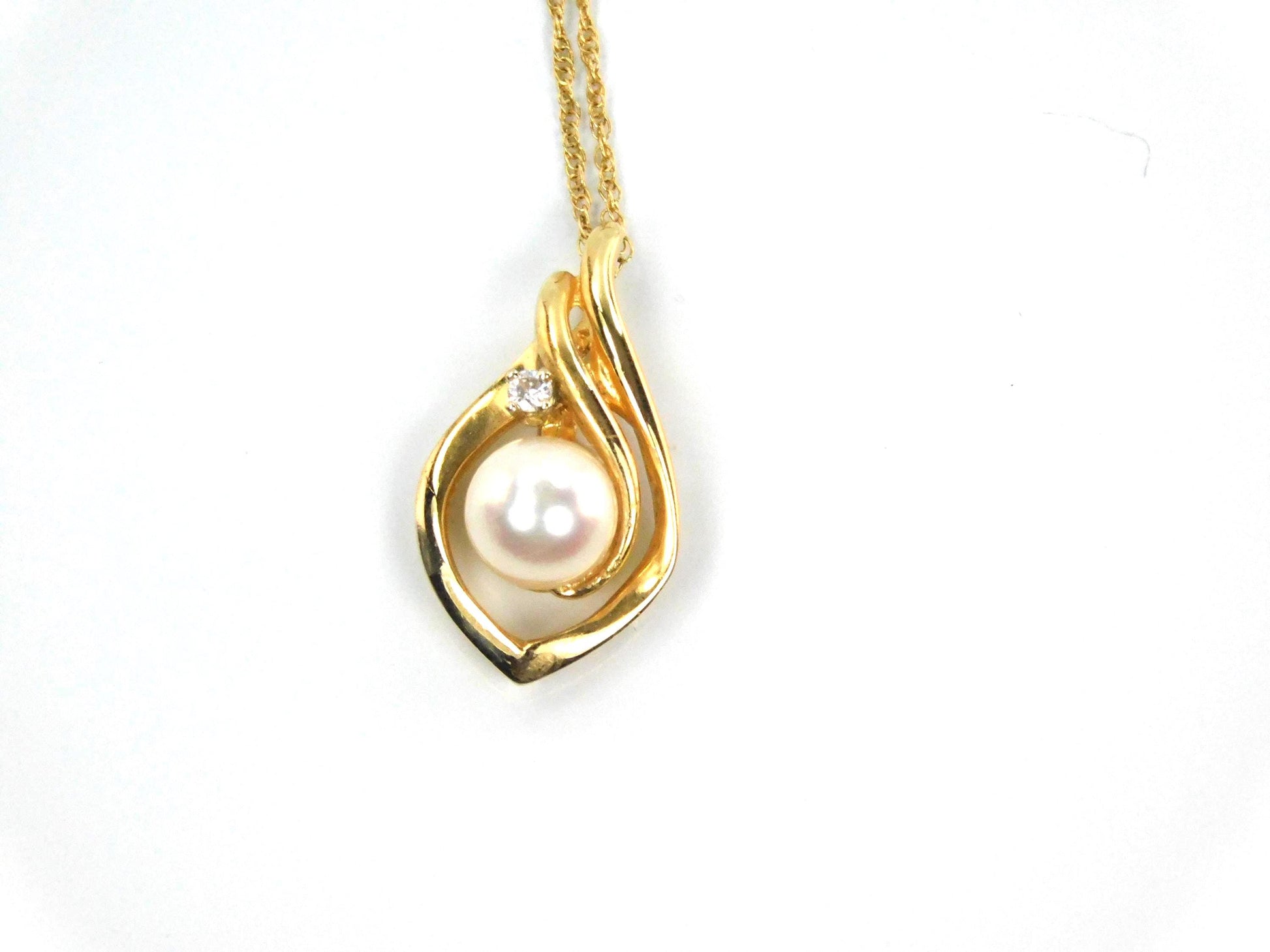 Vintage 14k Yellow Gold Cultured Pearl and Diamond Drop Necklace, 16"-BelmarJewelers