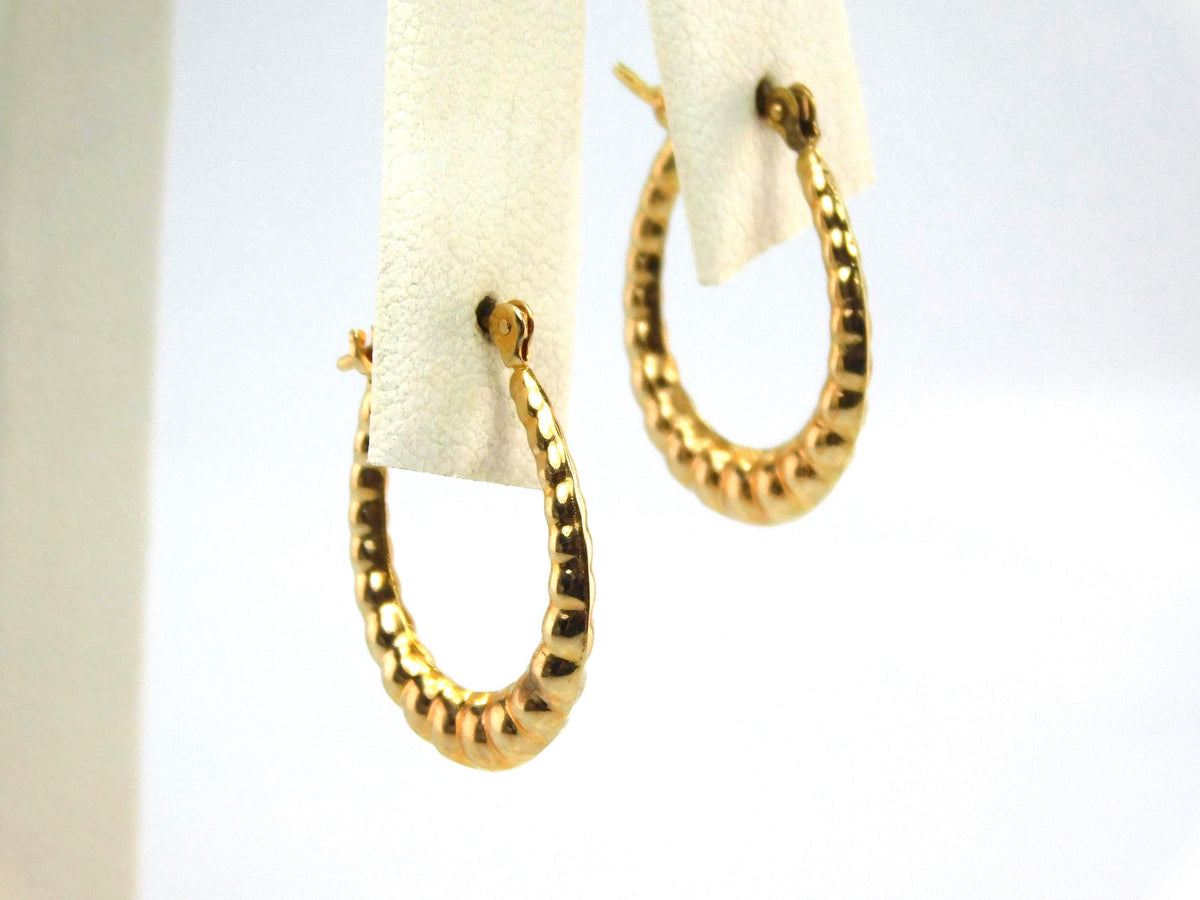 Vintage 14k Yellow Gold Oval Ribbed Hoop Earrings, 3/4" Length-BelmarJewelers