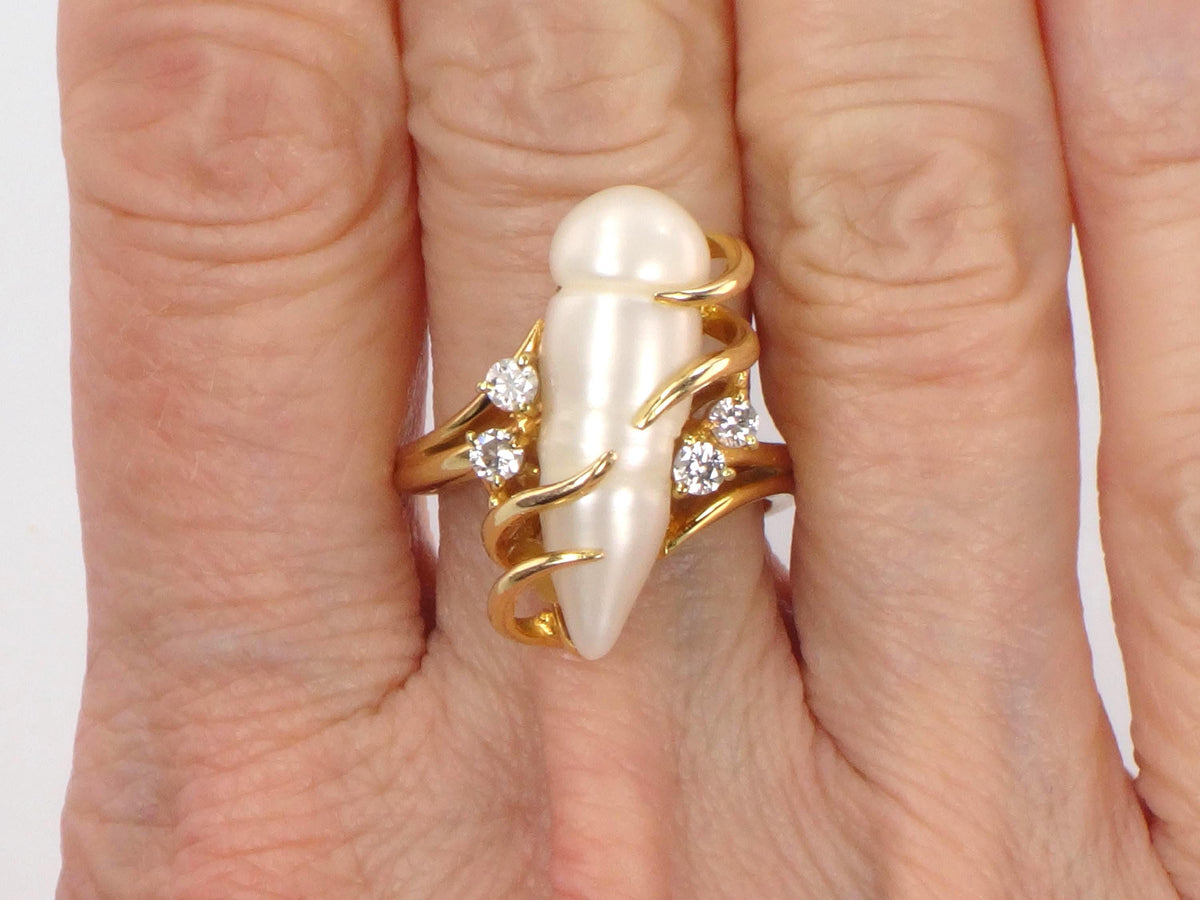 Vintage 18k Yellow Gold Baroque Pearl Diamond Ring, Size 6-BelmarJewelers