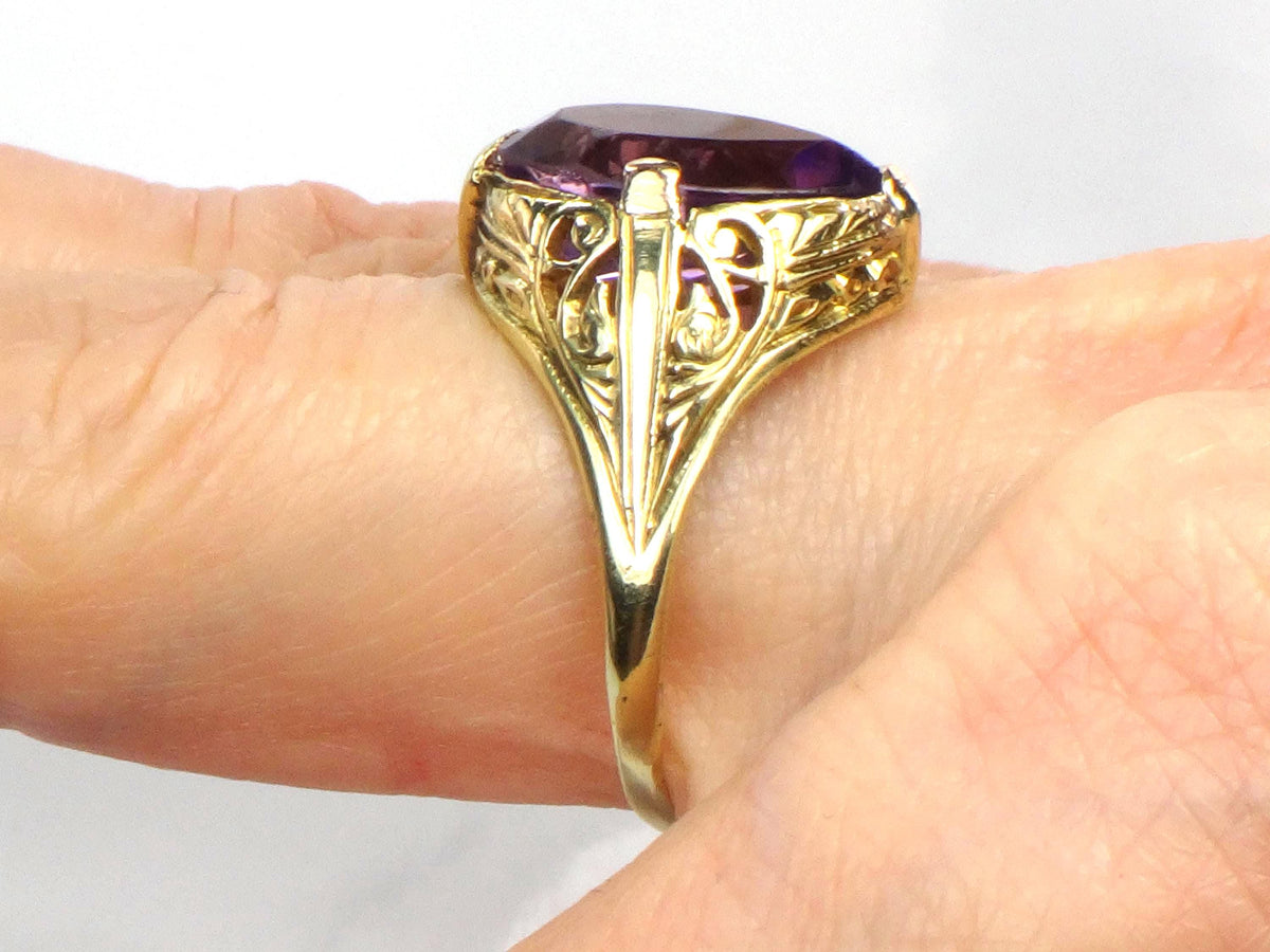 Vintage Art Nouveau 14k Yellow Gold Pear Cut Amethyst Ring, Size 8-BelmarJewelers