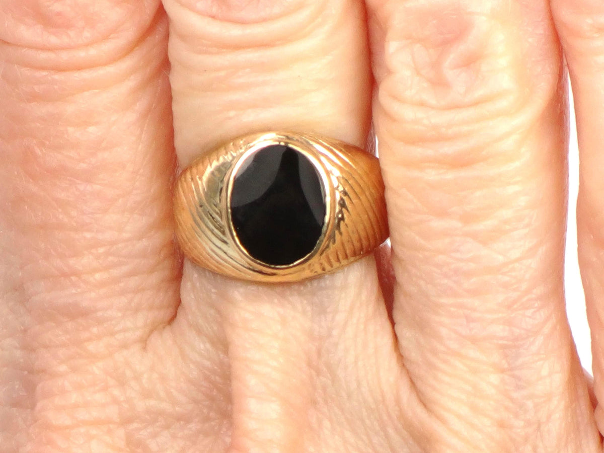 Vintage Solid 10k Yellow Gold Onyx Ring: 1960s, Bezel Set Black Stone, Size 5-BelmarJewelers