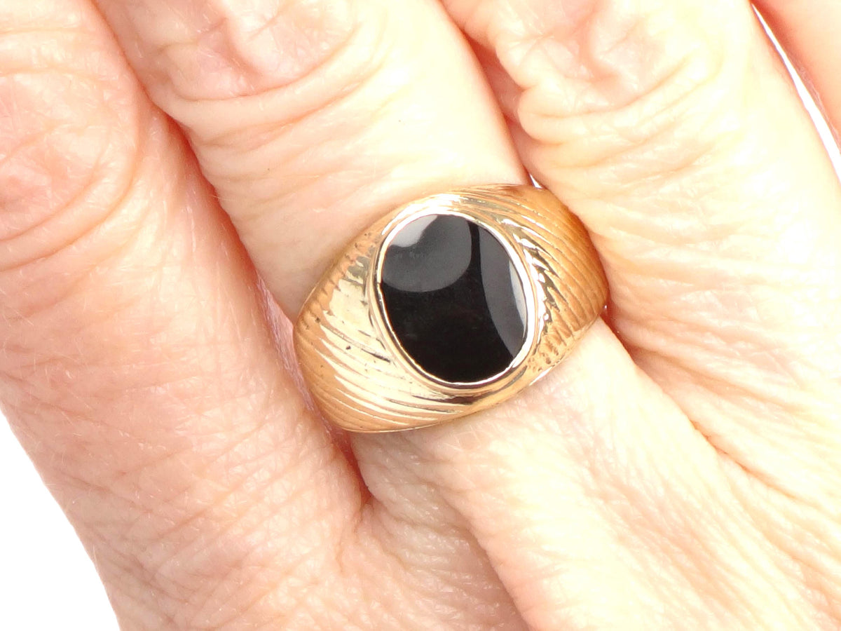 Vintage Solid 10k Yellow Gold Onyx Ring: 1960s, Bezel Set Black Stone, Size 5-BelmarJewelers