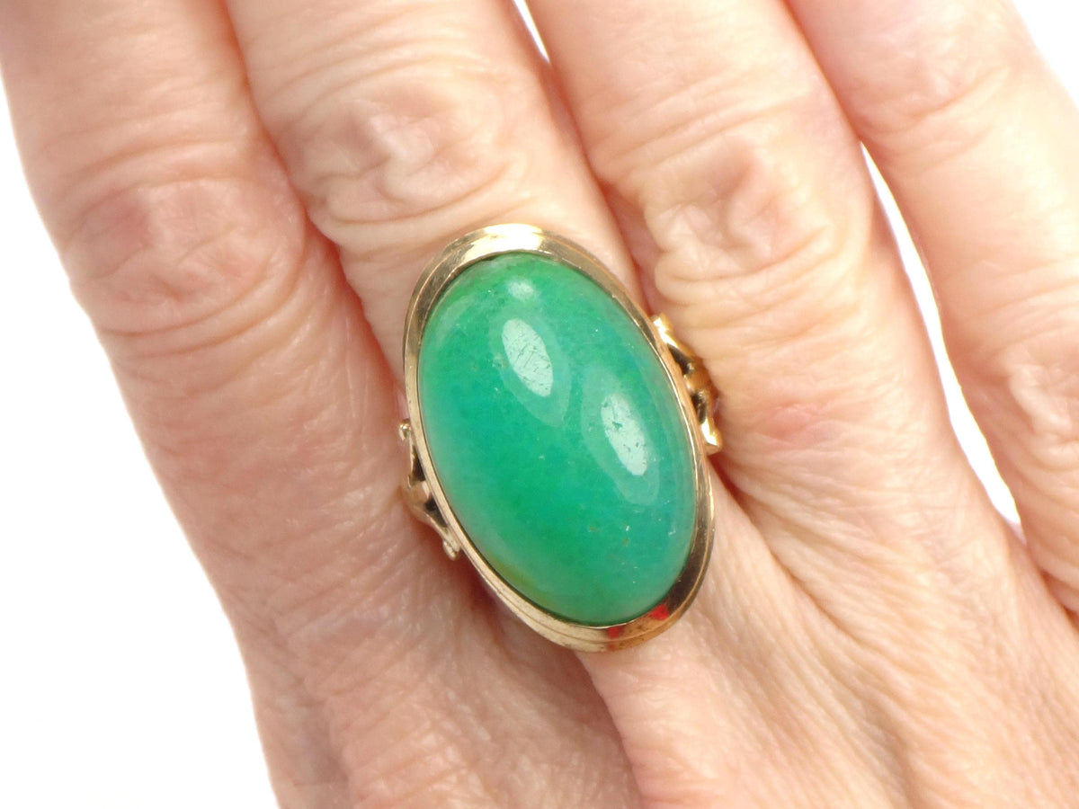 Vintage 10k Yellow Gold Oval Green Chrysoprase Ring, Size 5-BelmarJewelers